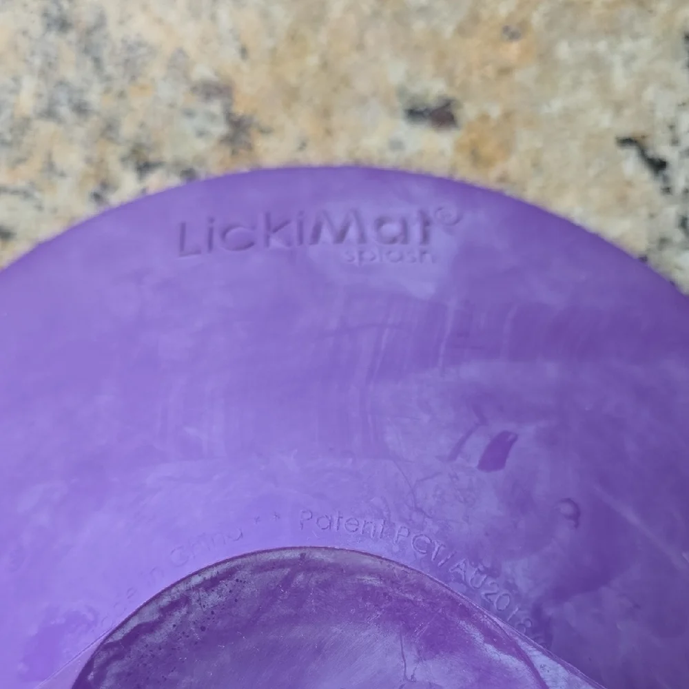LickiMat Splash Purple